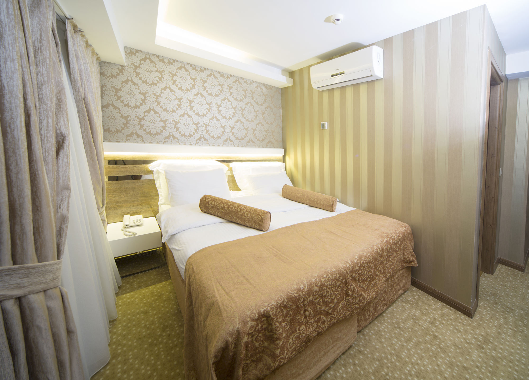 Golden Rain Hotel Old City Istanbul Exteriör bild